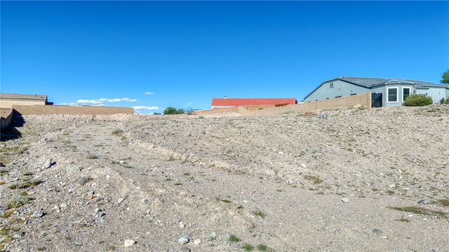 2881 Country Hills Road, Bullhead City, AZ 86442