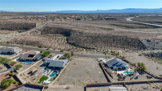 2881 Country Hills Road, Bullhead City, AZ 86442