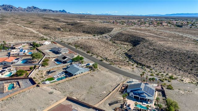 2881 Country Hills Road, Bullhead City, AZ 86442
