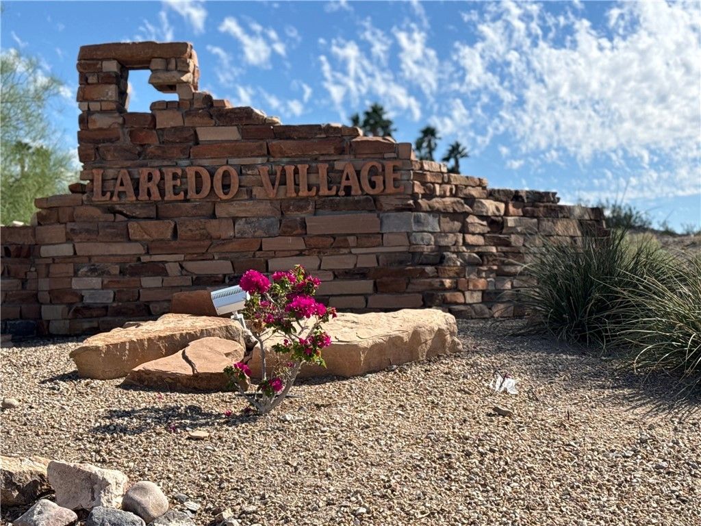 2881 Country Hills Road, Bullhead City, AZ 86442