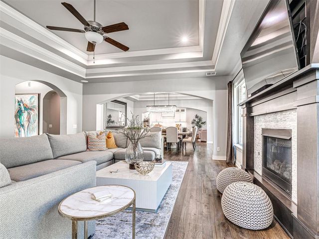 1065 Villas Creek Drive, Edmond, OK 73003