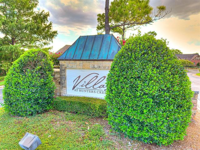 1065 Villas Creek Drive, Edmond, OK 73003