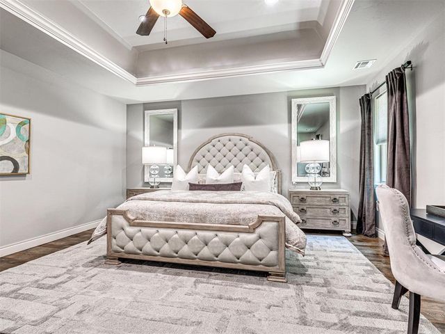 1065 Villas Creek Drive, Edmond, OK 73003