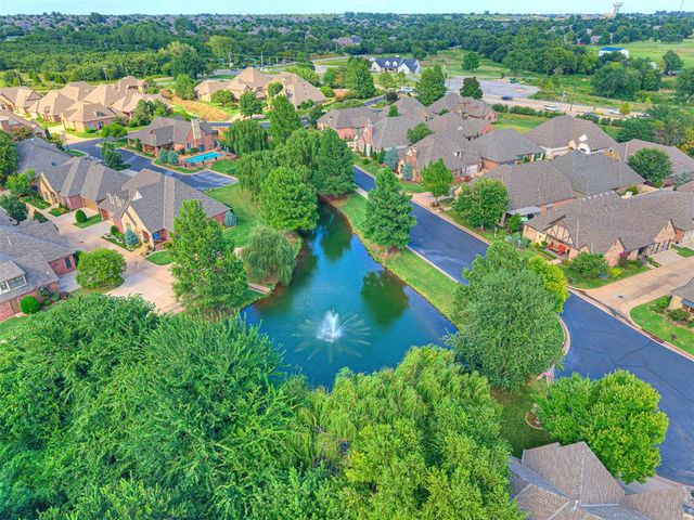 1065 Villas Creek Drive, Edmond, OK 73003