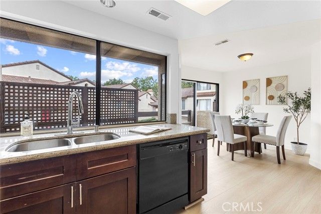 22 Mesquite Place, Pomona, CA 91766