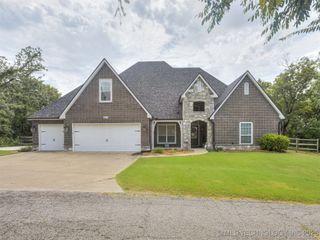4515 W 93rd Street, Tulsa, OK 74132