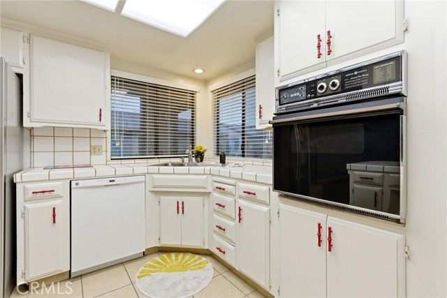 3737 W Hillsdale Avenue, Visalia, CA 93291