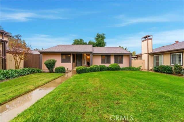 3737 W Hillsdale Avenue, Visalia, CA 93291