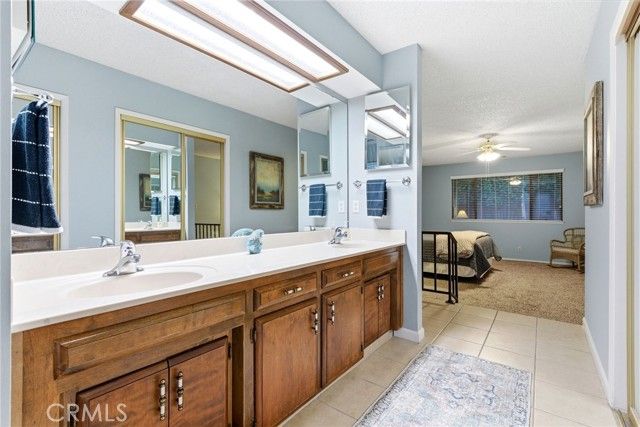 3737 W Hillsdale Avenue, Visalia, CA 93291