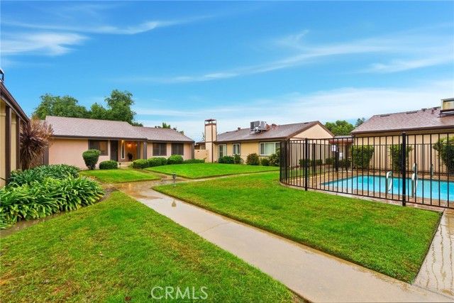 3737 W Hillsdale Avenue, Visalia, CA 93291