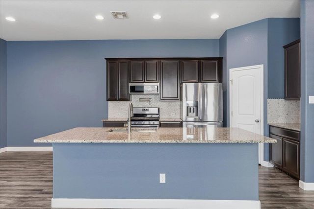 120 Cyril DR, Hutto, TX 78634