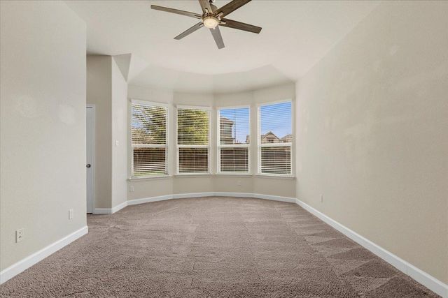 120 Cyril DR, Hutto, TX 78634