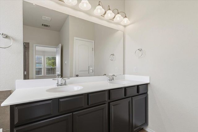 120 Cyril DR, Hutto, TX 78634