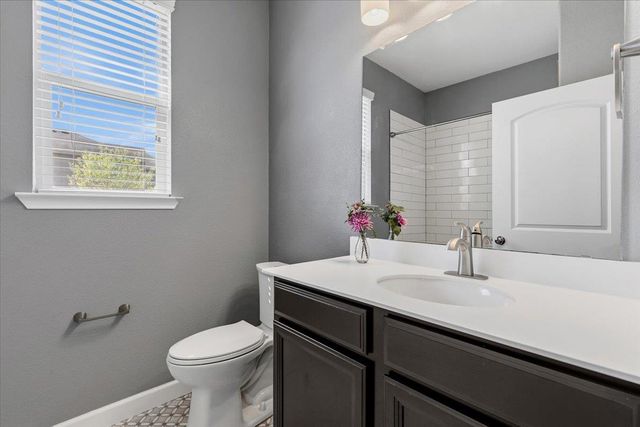 120 Cyril DR, Hutto, TX 78634