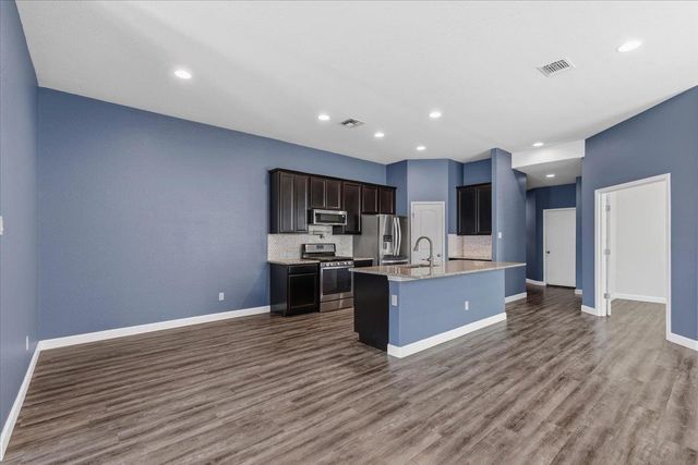 120 Cyril DR, Hutto, TX 78634