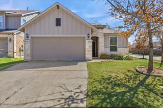 120 Cyril DR, Hutto, TX 78634