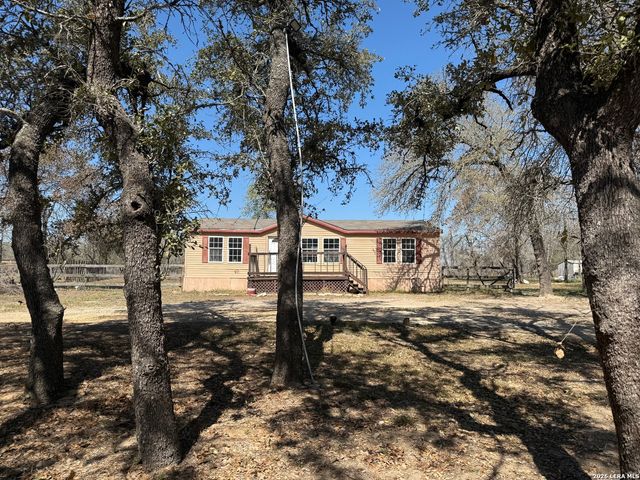 195 Ashford, Poteet, TX 78065