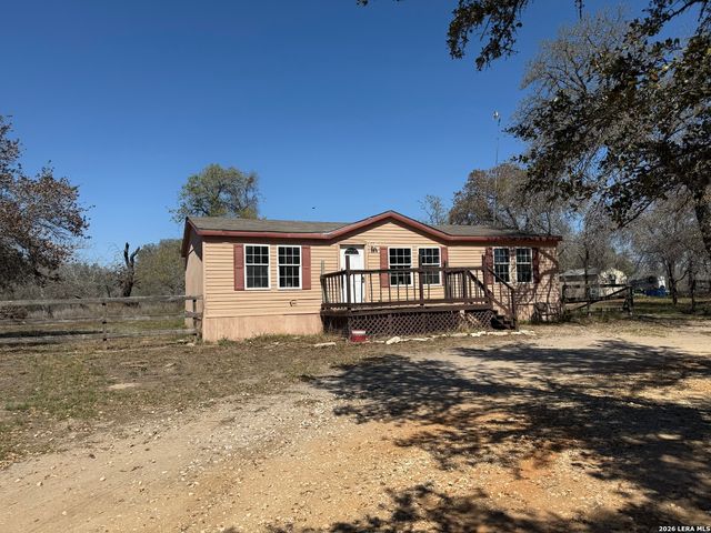 195 Ashford, Poteet, TX 78065