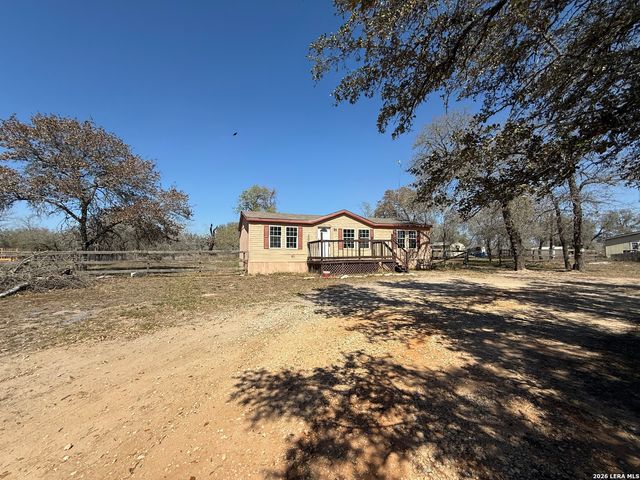 195 Ashford, Poteet, TX 78065