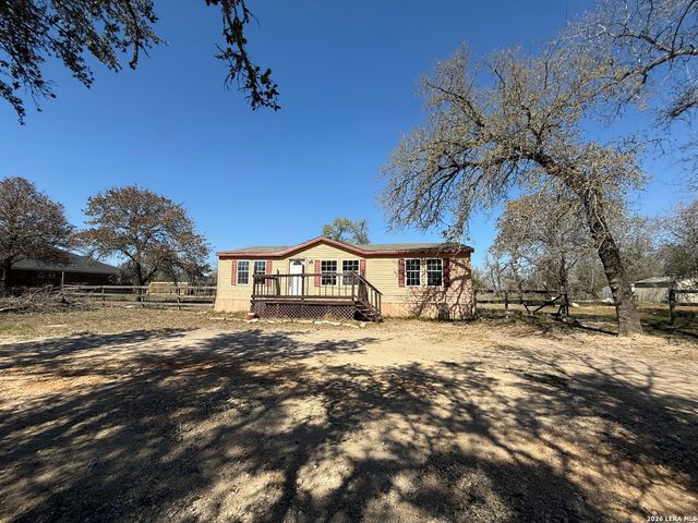 195 Ashford, Poteet, TX 78065