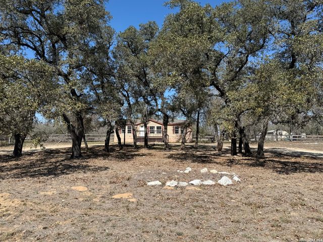 195 Ashford, Poteet, TX 78065