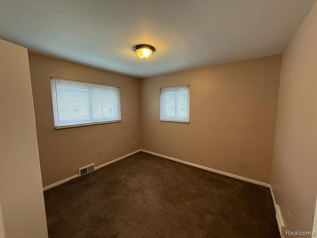 982 N Adams Road 4, Birmingham, MI 48009