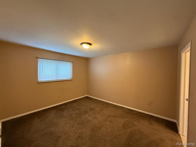 982 N Adams Road 4, Birmingham, MI 48009