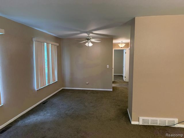 982 N Adams Road 4, Birmingham, MI 48009
