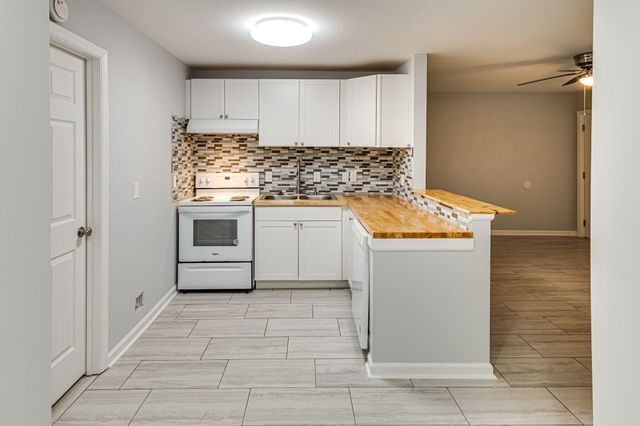 501 Cedarmont Dr, Antioch, TN 37013