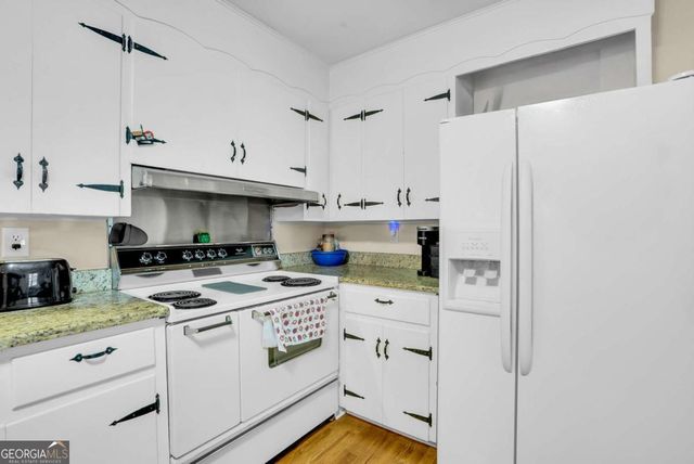 97 Azalea Avenue, Garden City, GA 31408