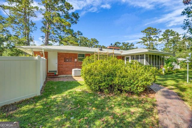 97 Azalea Avenue, Garden City, GA 31408