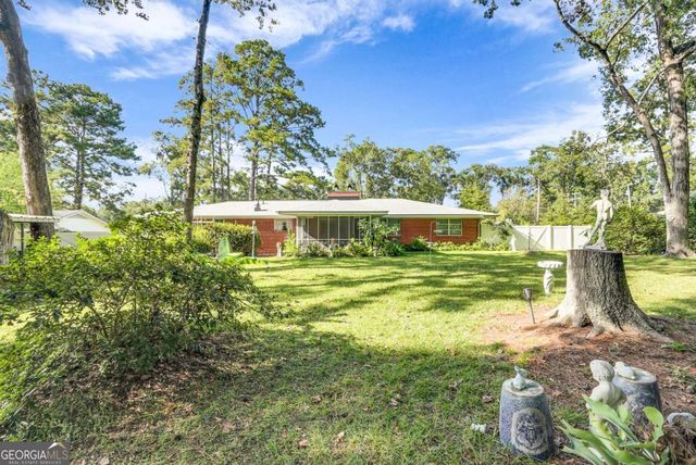 97 Azalea Avenue, Garden City, GA 31408