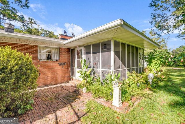 97 Azalea Avenue, Garden City, GA 31408