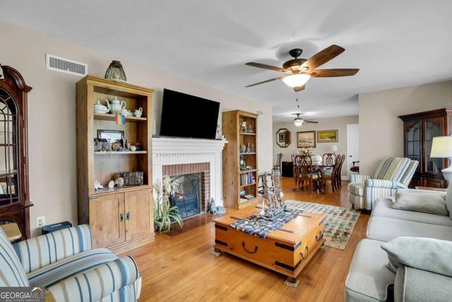 97 Azalea Avenue, Garden City, GA 31408