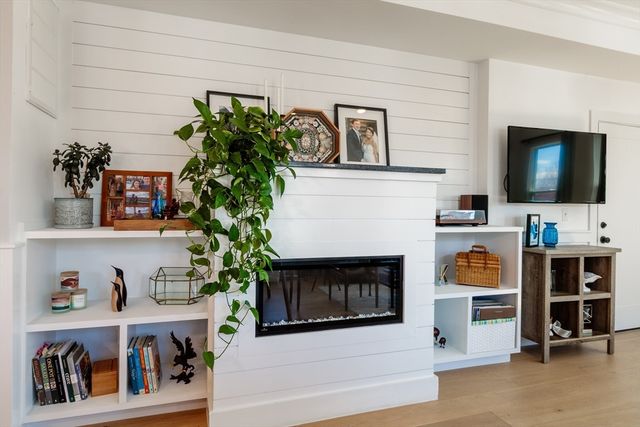 111 Beacon Street C, Somerville, MA 02143