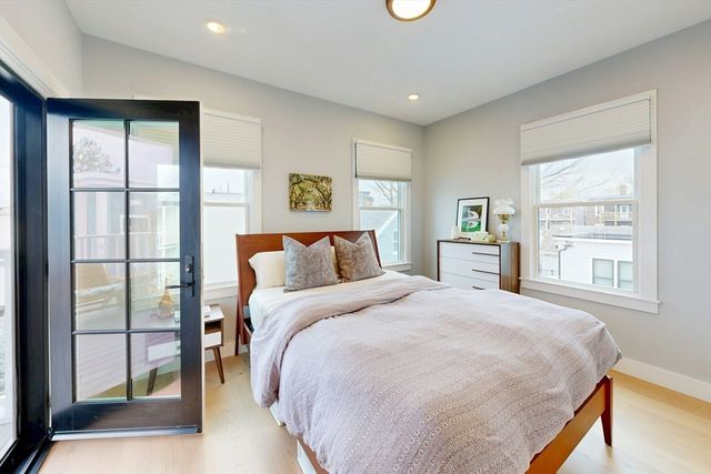 111 Beacon Street C, Somerville, MA 02143