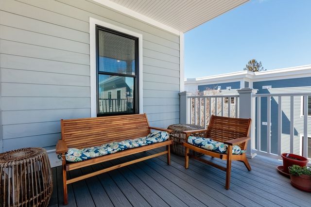 111 Beacon Street C, Somerville, MA 02143