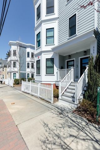 111 Beacon Street C, Somerville, MA 02143