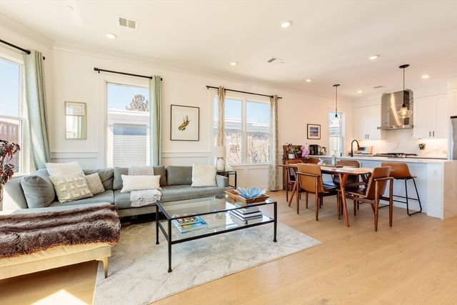 111 Beacon Street C, Somerville, MA 02143