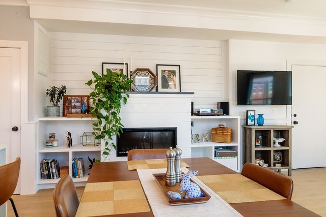 111 Beacon Street C, Somerville, MA 02143