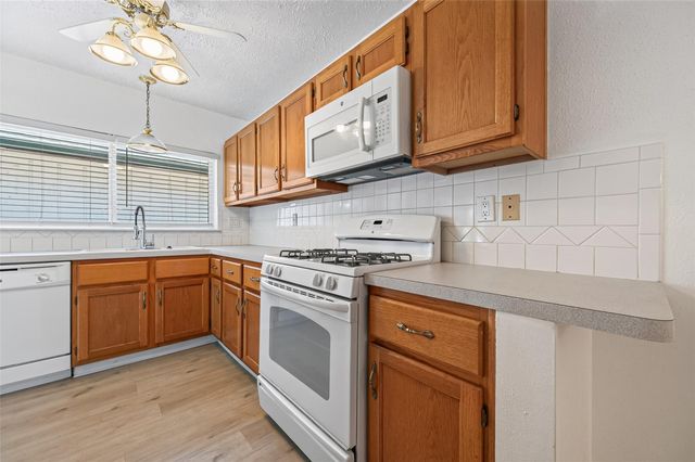 9303 Autumn Harvest Drive, Houston, TX 77064