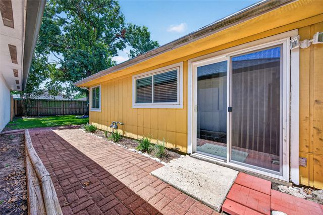 9303 Autumn Harvest Drive, Houston, TX 77064