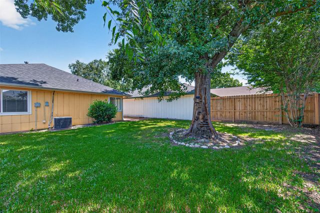 9303 Autumn Harvest Drive, Houston, TX 77064