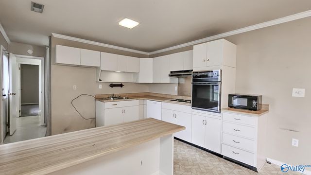 2106 Maysville Road NE, Huntsville, AL 35811