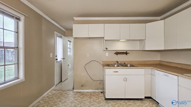 2106 Maysville Road NE, Huntsville, AL 35811