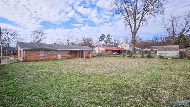 2106 Maysville Road NE, Huntsville, AL 35811