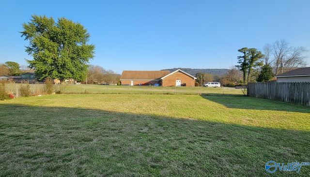 2106 Maysville Road NE, Huntsville, AL 35811