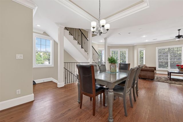 105 Detering Street, Houston, TX 77007