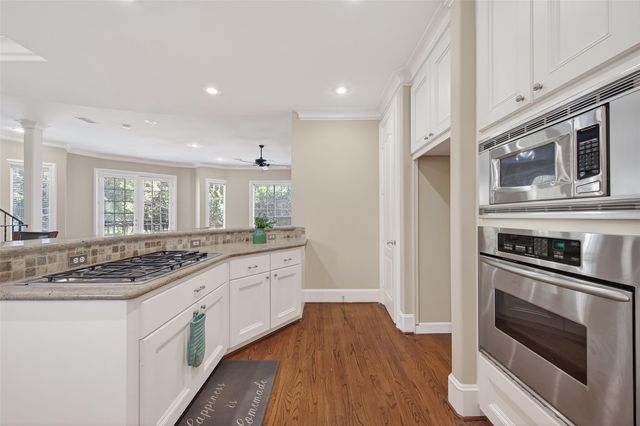 105 Detering Street, Houston, TX 77007