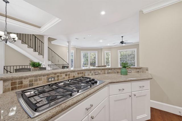 105 Detering Street, Houston, TX 77007